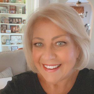 Meet your Posher, Brenda